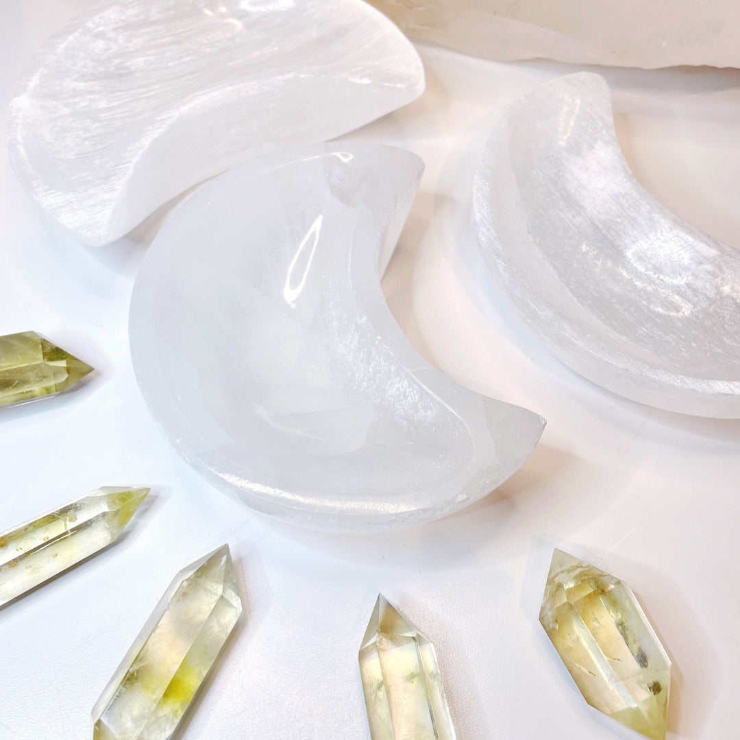 Selenite Crescent Moon Dish - Small - Baltic Mermaid